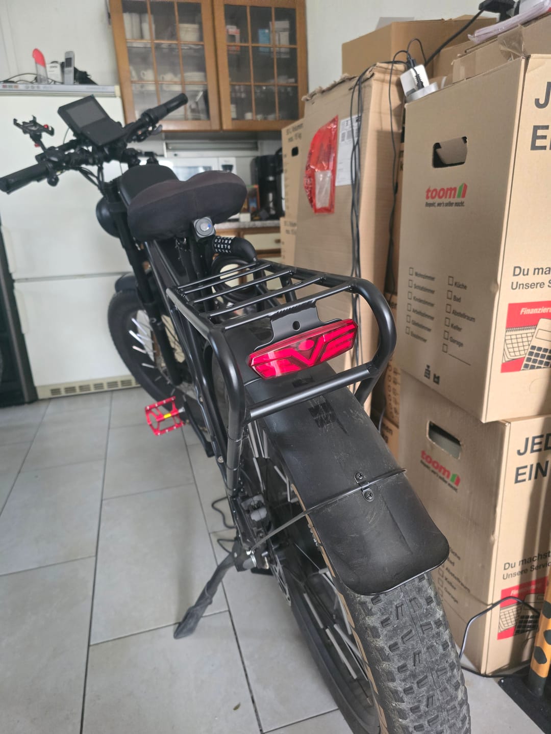 Customer photo review of Rear Rack + Rear Tail Light (for T7)