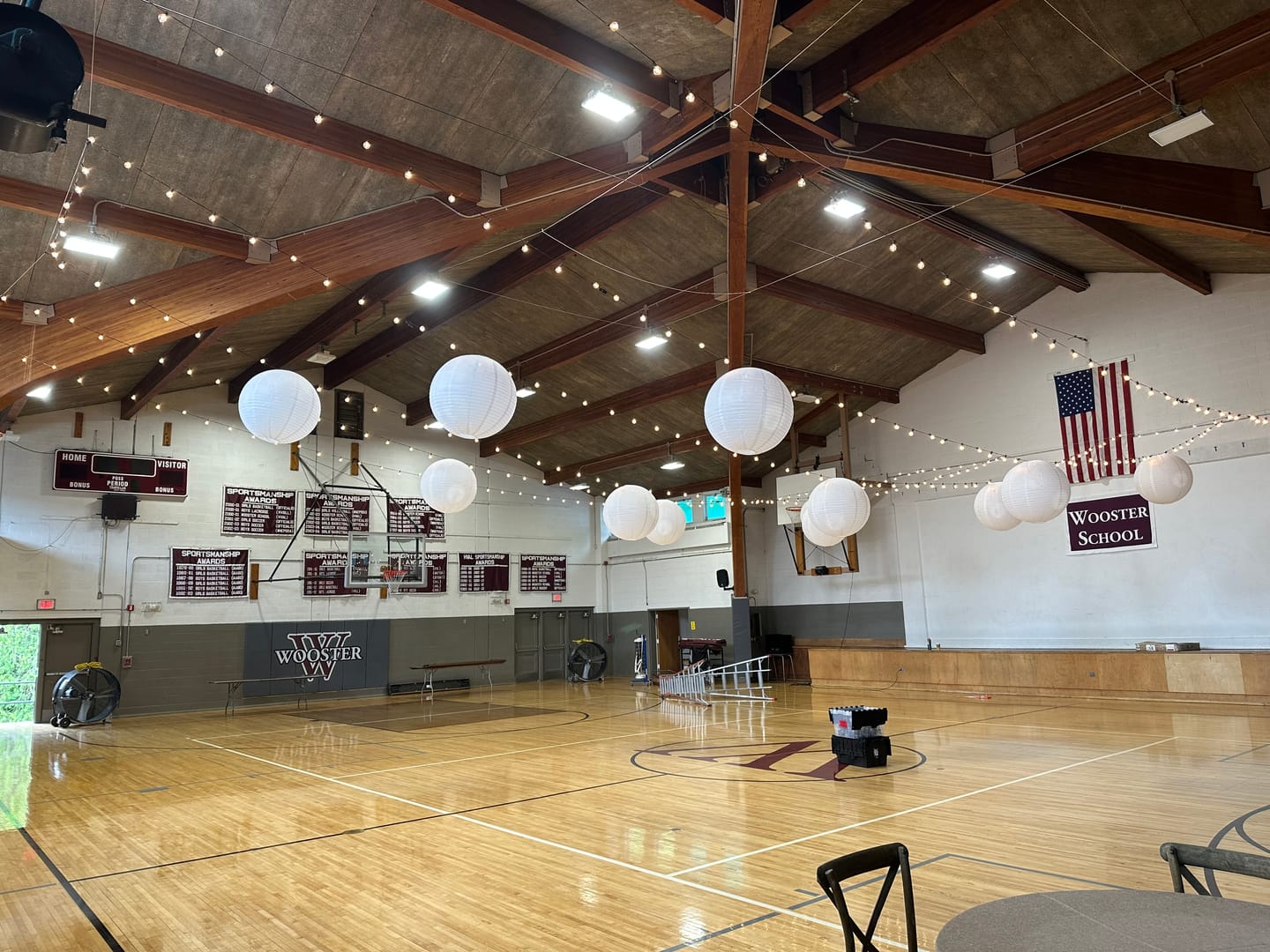 Customer photo review of 30" White Jumbo Round Paper Lanterns, Even Ribbing (Value Packs)
