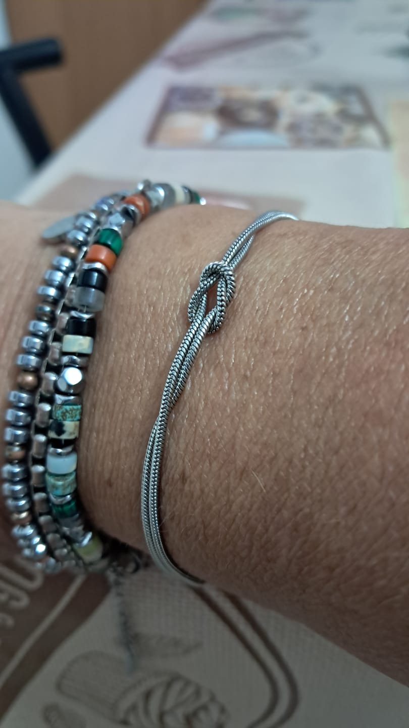 Customer photo review of Nodo d'Amore - Coppia di bracciali