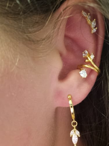 Customer photo review of Boucle d'oreille Laurine