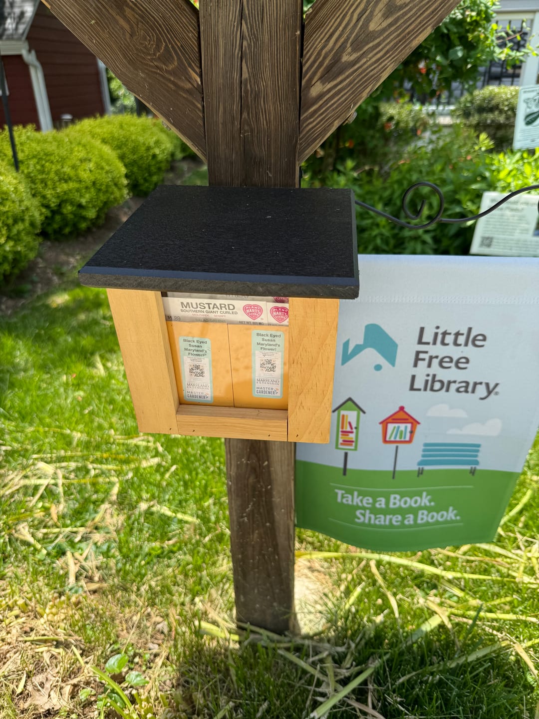 Customer photo review of Dog Treat Box