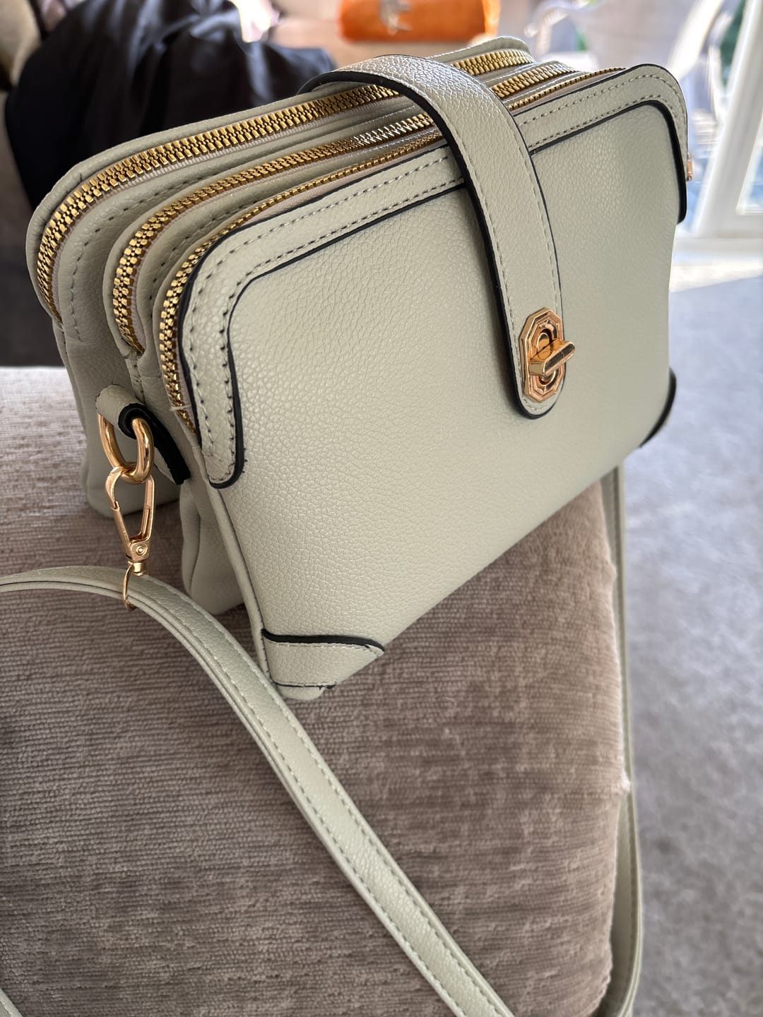 Customer photo review of Women's Multi-functional Small Square Crossbody Bag