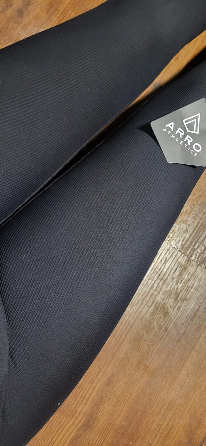 Customer photo review of Ribbed Leggings