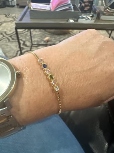Customer photo review of Family Birthstone Bracelet with Box Chain