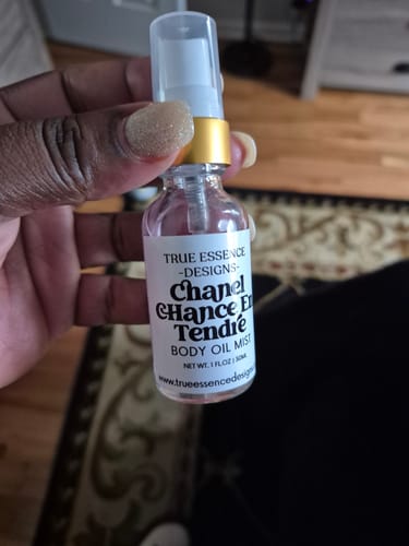 Customer photo review of CHNL102 CHANCE TEND Body Oil Mist - Women