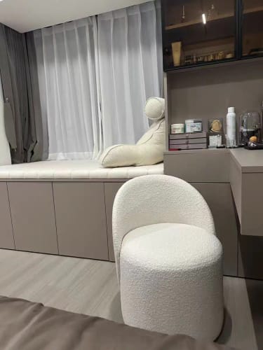 Customer photo review of The Orion Chair