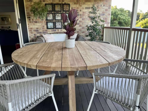 Customer photo review of Caturra Teak Round Dining Table
