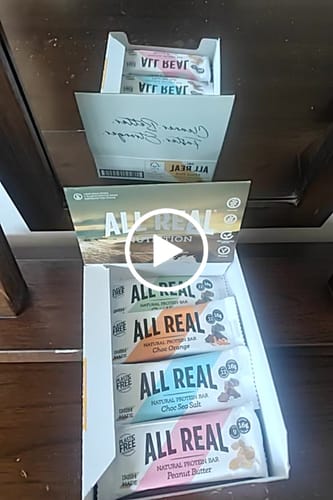 Customer video review of Ultimate Variety Mixed Pack 50g x 12 bars