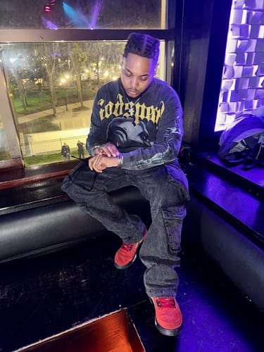 Customer photo review of Godspeed Alexa L/S Tee Washed Black