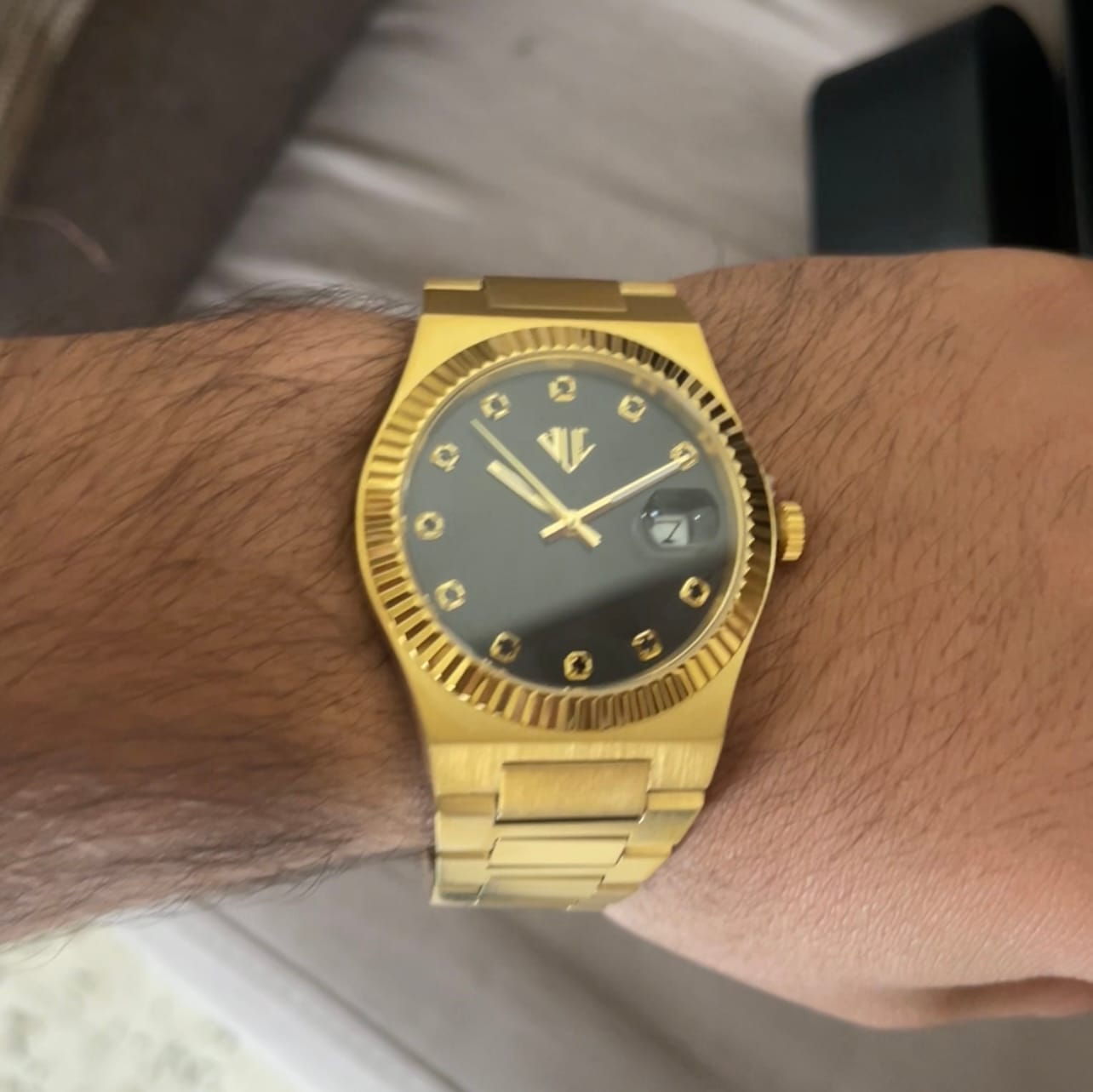 Customer photo review of JULIVNO ROYAL WATCH - GOLD/BLACK