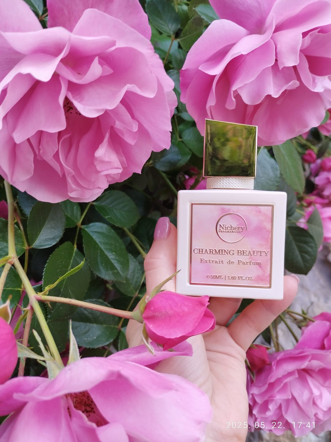 Customer photo review of Nichery Charming Beauty Extrait de Parfum - Női 50ml