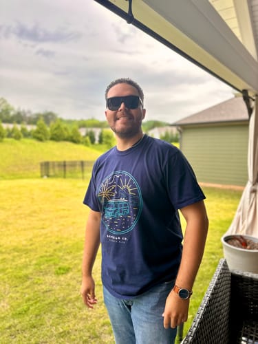 Customer photo review of Wagon garment-dyed heavyweight t-shirt