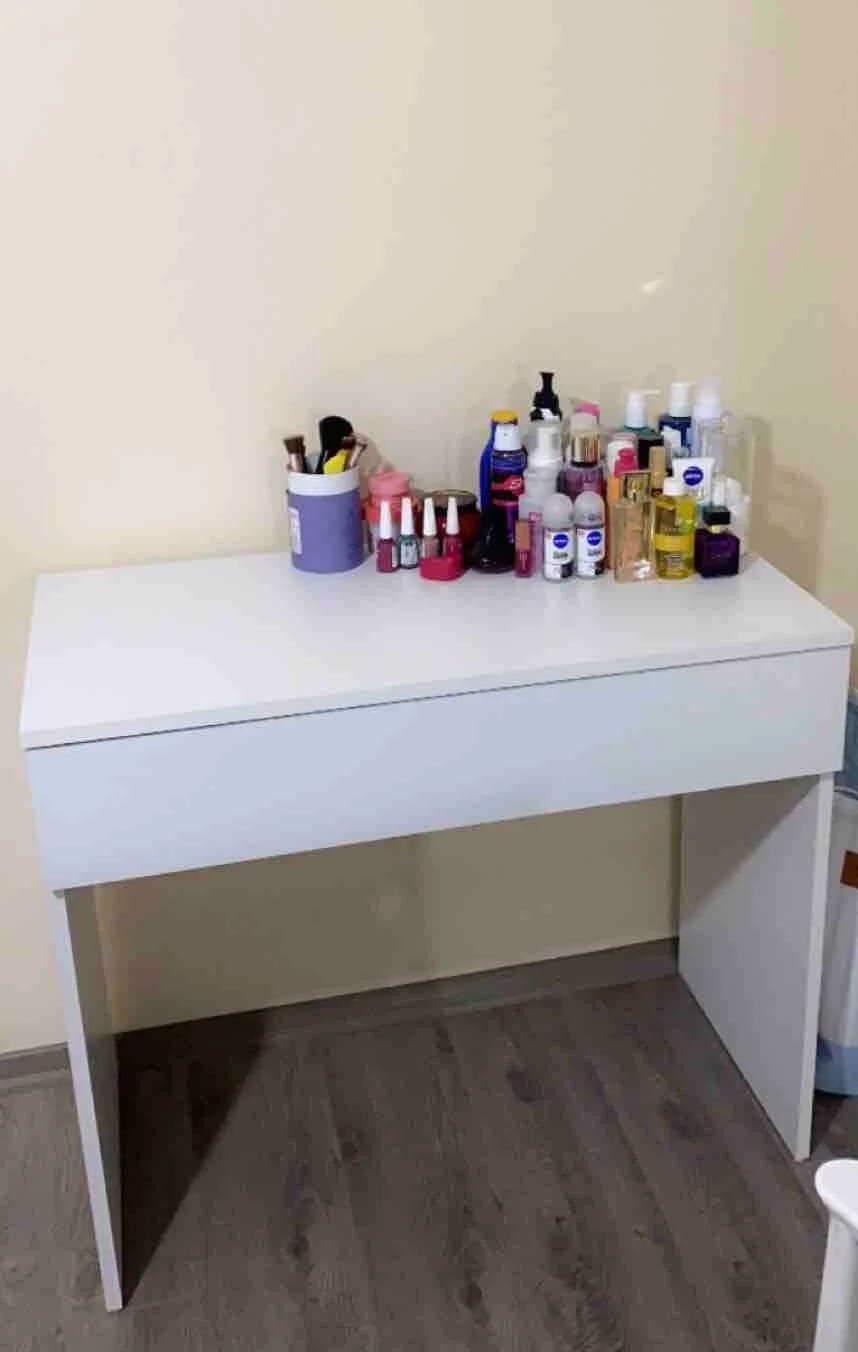 Customer photo review of Rani BJ104 Makyaj Tuvalet Masası Tek Çekmeceli Takı Düzenleyici Beyaz