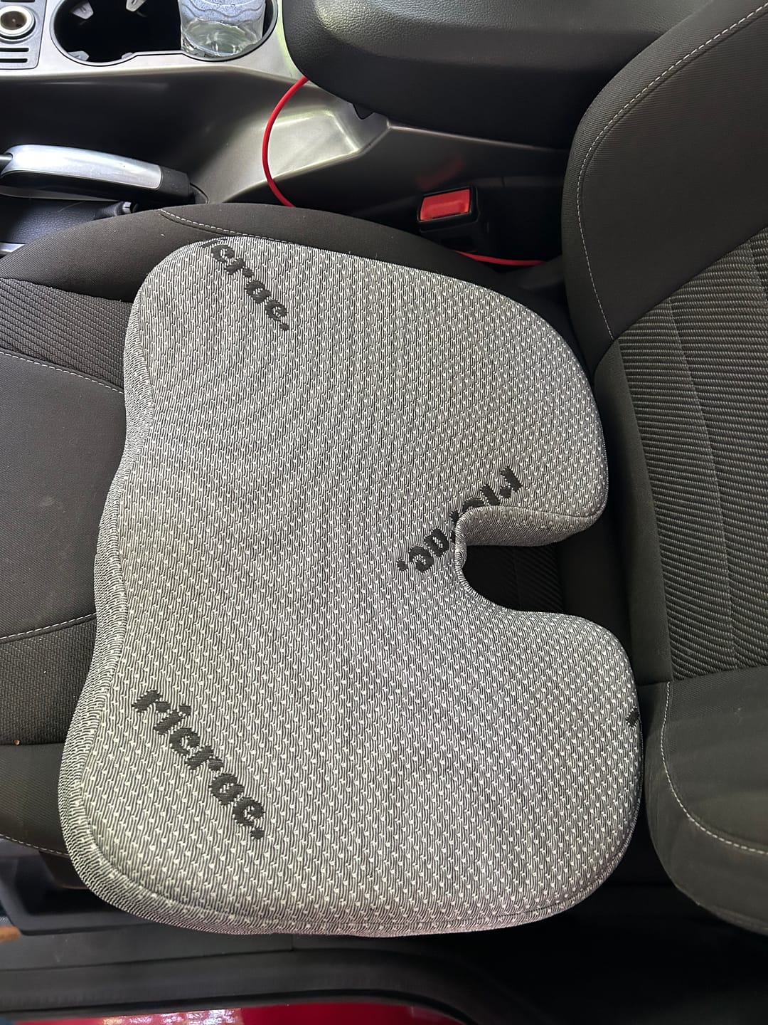 Customer photo review of Rall- Portable Tailbone Cushion