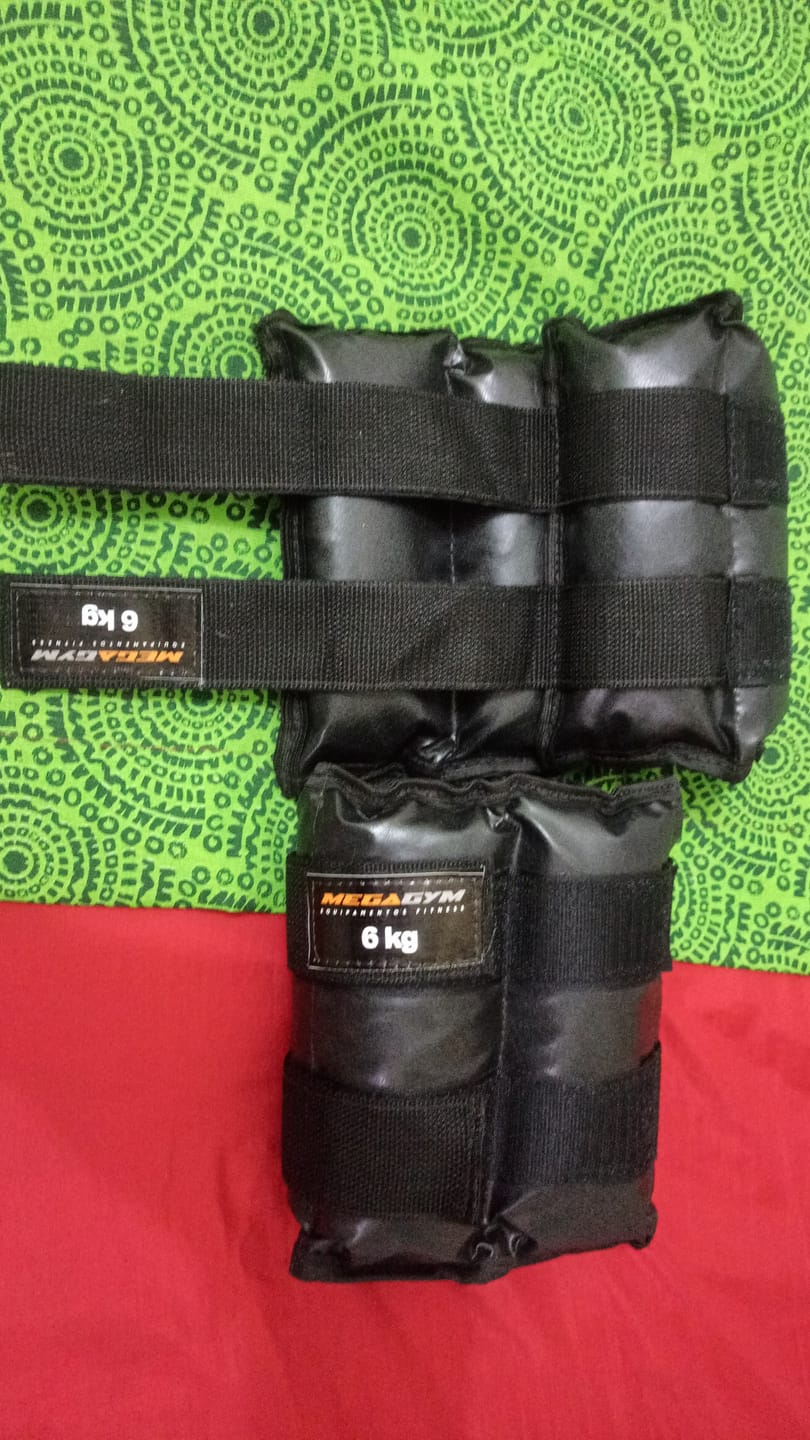 Customer photo review of Caneleiras Tornozeleiras De Peso