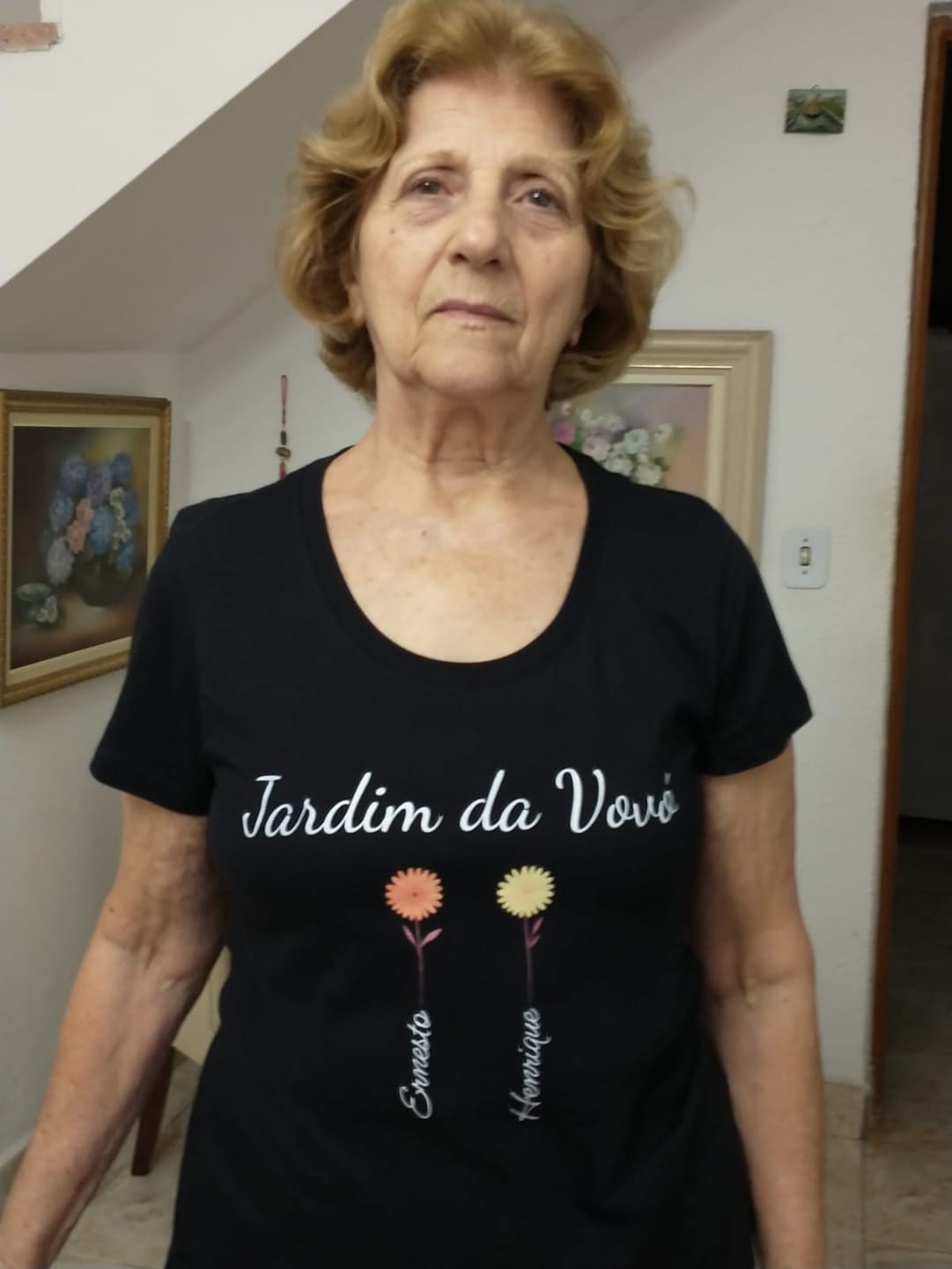 Customer photo review of Camiseta Personalizada Jardim da Vovó - PRETA - Algodão 100%