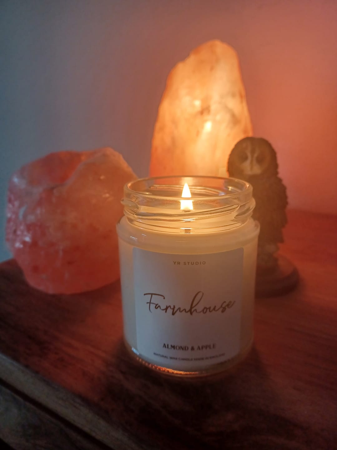 Customer photo review of "Farmhouse" Sweet Almond & Apple Candle
