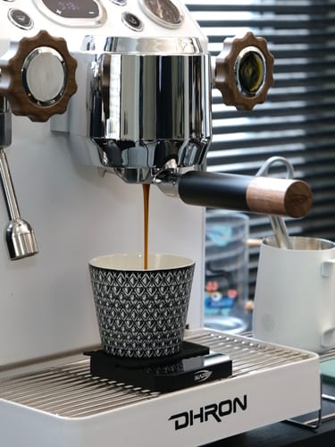 Customer photo review of Openwork Bottomless Portafilter with High Extraction Basket