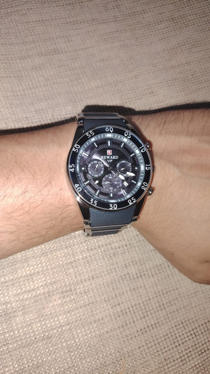 Customer photo review of REWARD Men's Luxury Watch – Elegant Timepiece