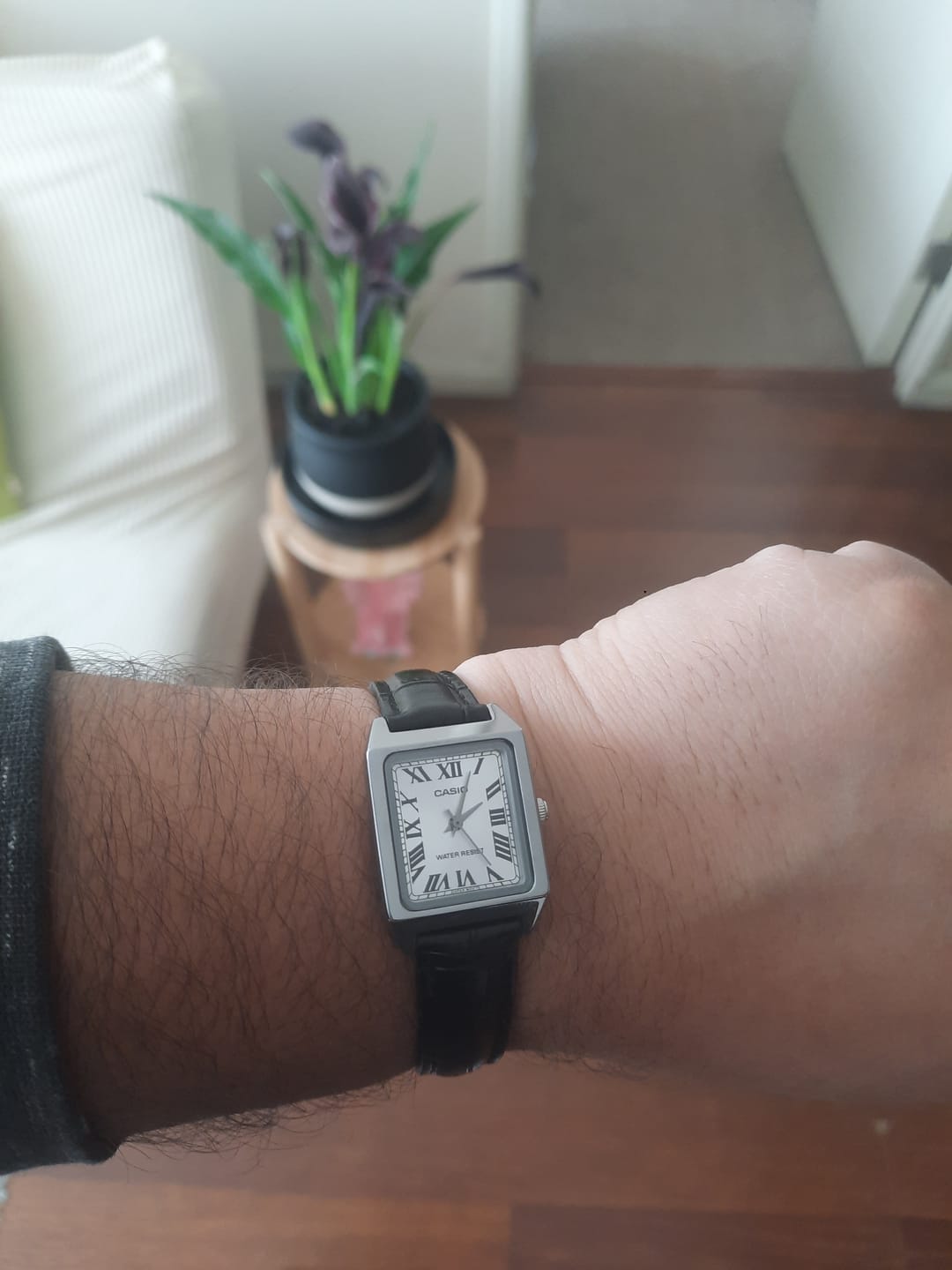Customer photo review of Reloj Casio Tank Análogo LTP-V007L-7B1UDF Cuero Dial Plateado