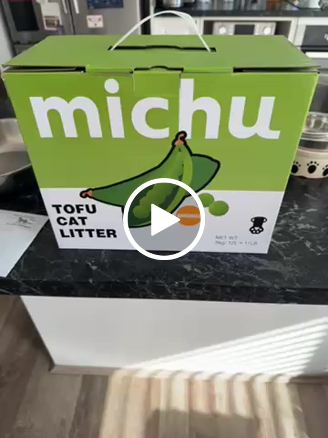 Customer video review of Michu Tofu Cat Litter Gen3 - Natural Clumping Tofu-Based Formula - Value Box 5 kg