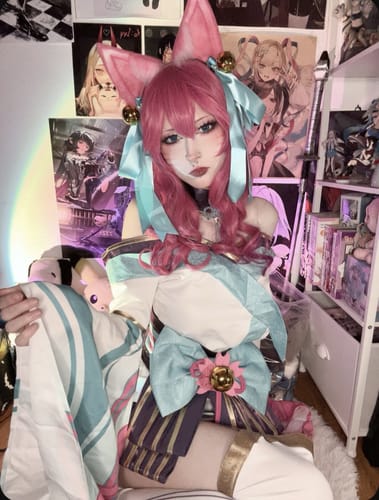 Customer photo review of League of Legends & Arcane Spirit Blossom Ahri Long Pink Hair Basic Wig