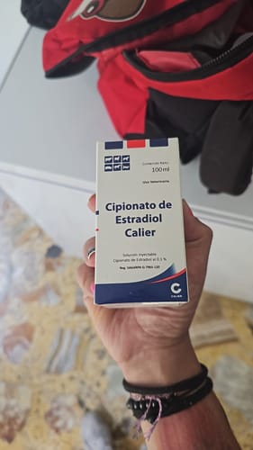 Customer photo review of Cipionato De Estradiol Calier
