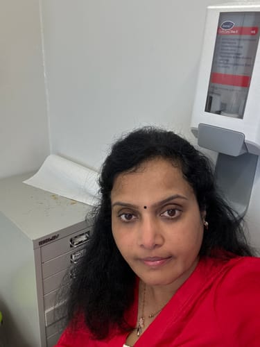 Customer photo review of Happy Fix - Hair Finishing Stick