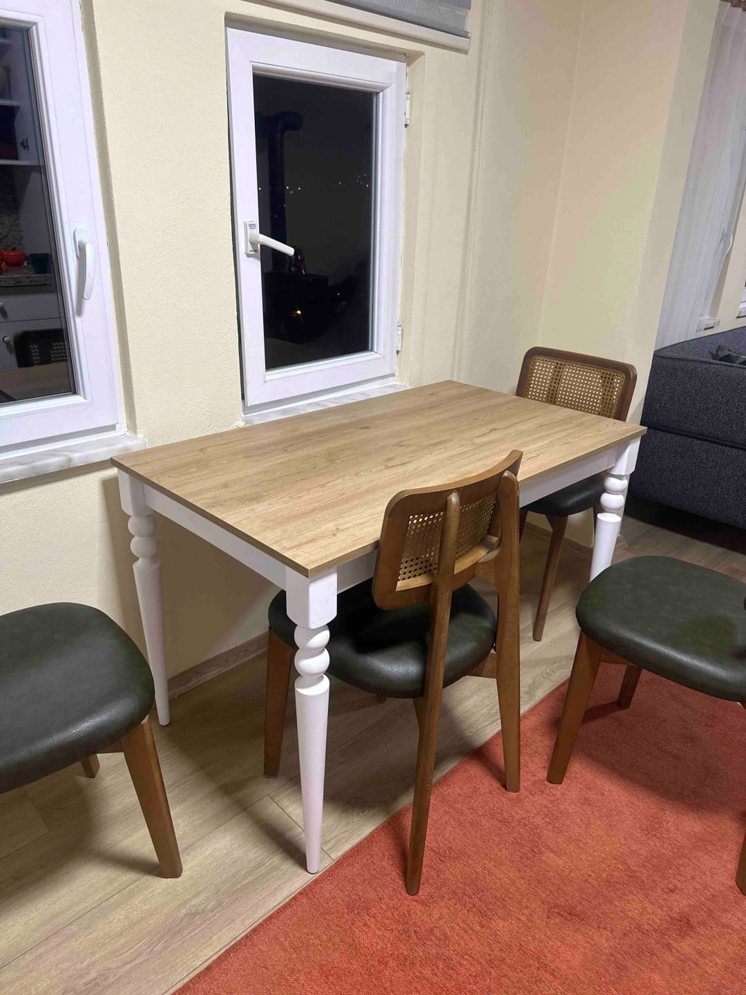 Customer photo review of Rani JA104 Mutfak Masası Yemek Masası Sepet Ceviz - Beyaz