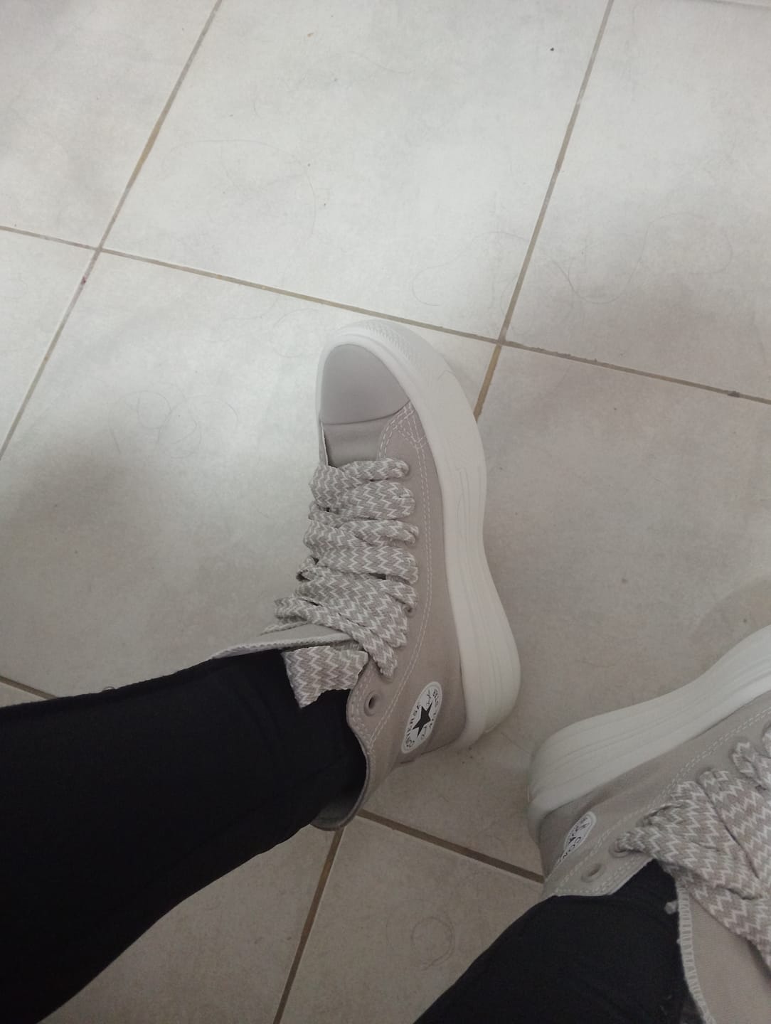 Customer photo review of Zapatillas Converse Chuck Taylor Move Hi Platform Beige