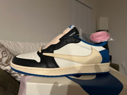 Customer photo review of Travis Scott AJ1 Low x Fragment ‘Military Blue’