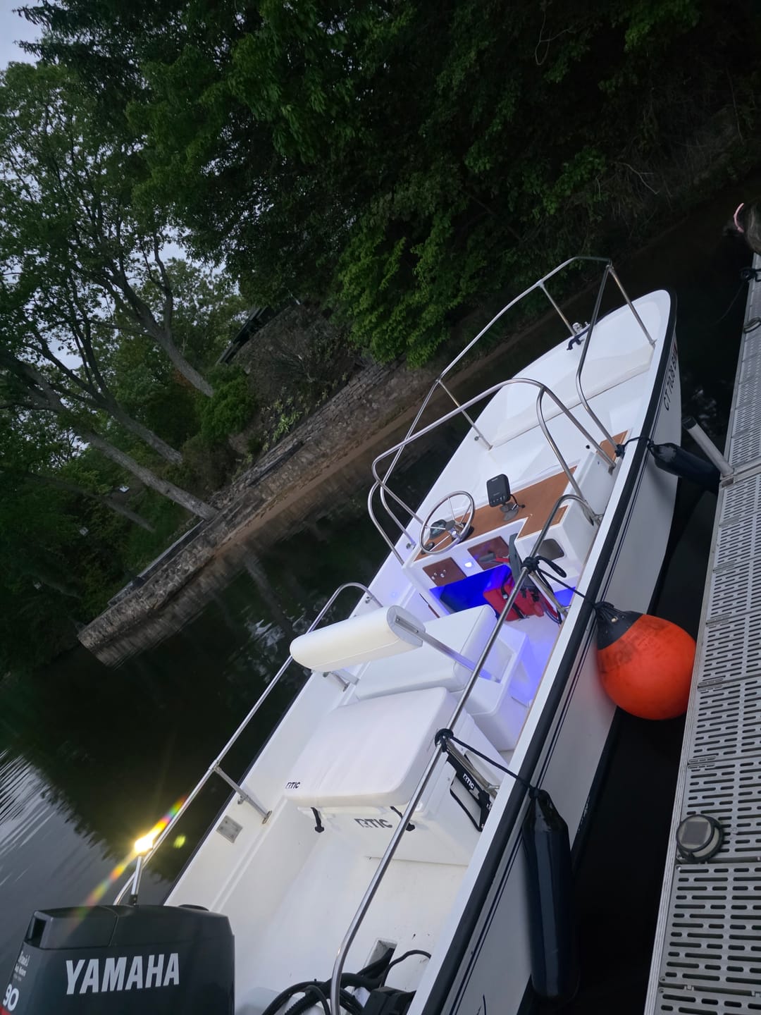 Customer photo review of Boston Whaler 3 Piece OEM Rub Rail **All Black** - Fits Classic 9' - 17'
