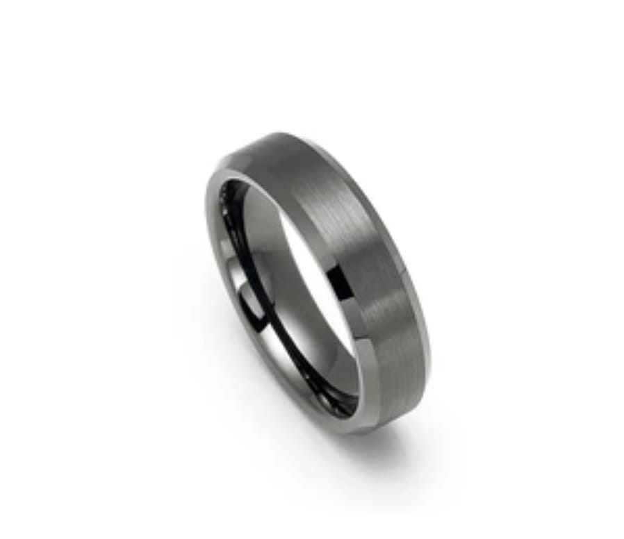 Customer photo review of 6mm Gun Metal Tungsten Carbide Wedding Band with Beveled Edges
