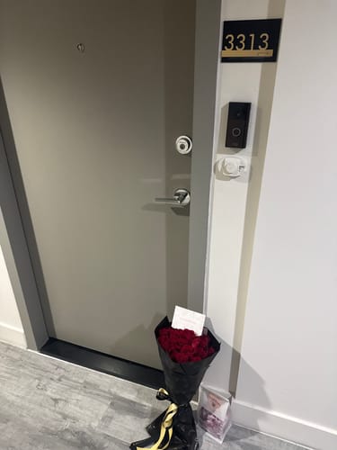 Customer photo review of Red Rose Bouquet