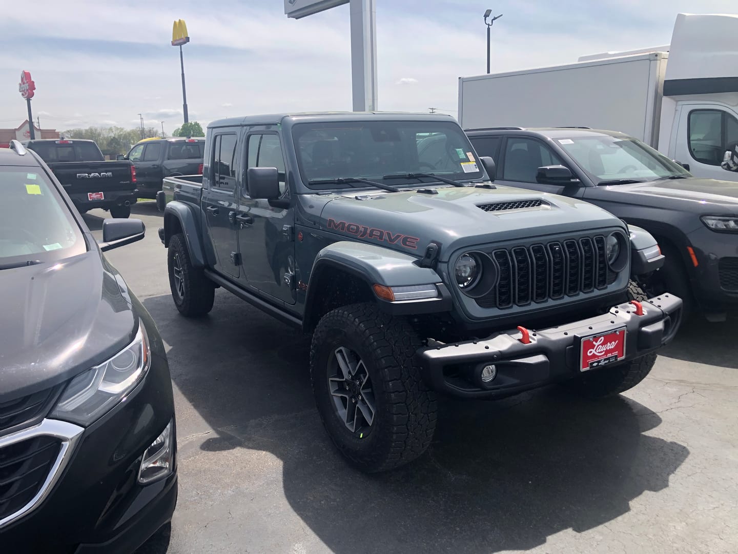 Customer photo review of Hood Graphic for Gladiator MOJAVE | Black Flag
