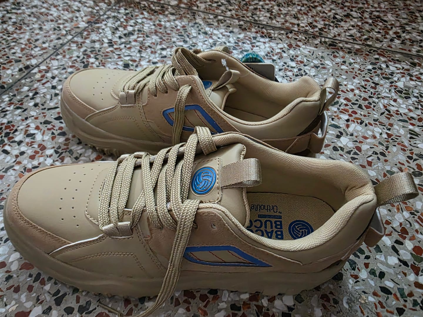 Customer photo review of Bacca Bucci EVOLVE - The Ultimate Low-Top Sneakers for Men