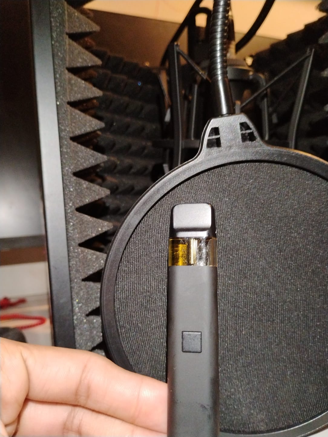 Customer photo review of 2 Gram THC Disposable Vape - Pineapple Express