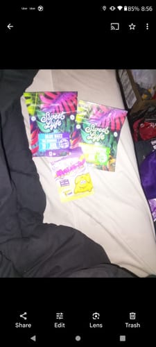 Customer photo review of NUGGIES GUMMIES D8-D9 STRAWBERRY LEMONADE