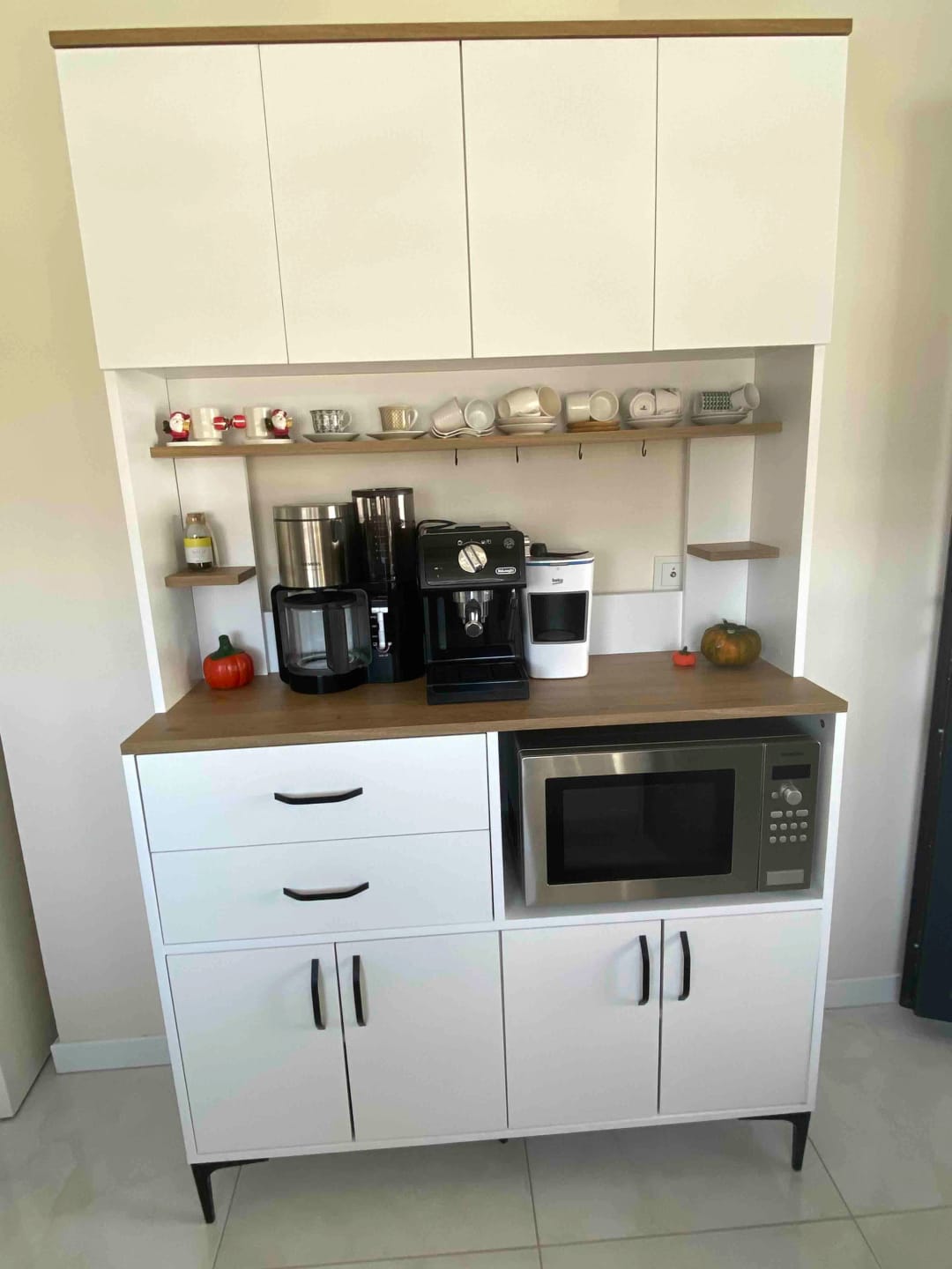 Customer photo review of Rani JE179 Çok Amaçlı Dolap 8 Kapaklı 2 Çekmeceli Kiler Mutfak Dolabı Beyaz - Sepet Ceviz