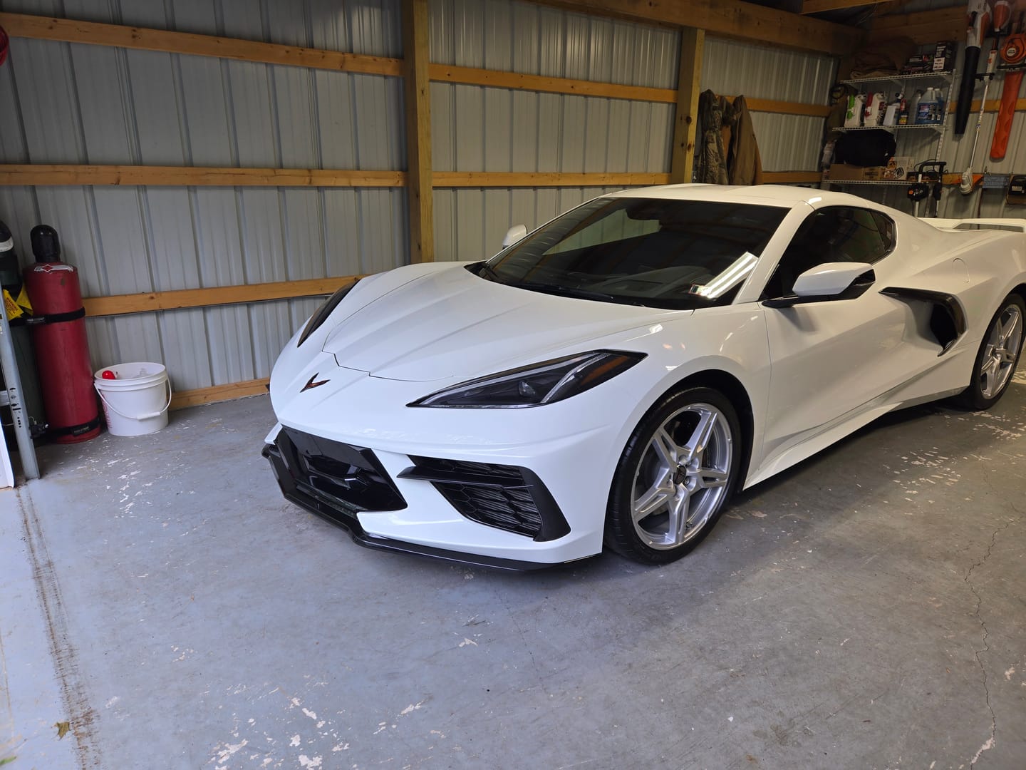 Customer photo review of Chevrolet Corvette C8 Z51 Package Front Splitter