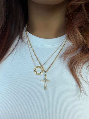 Customer photo review of Crown of Thorns Necklace