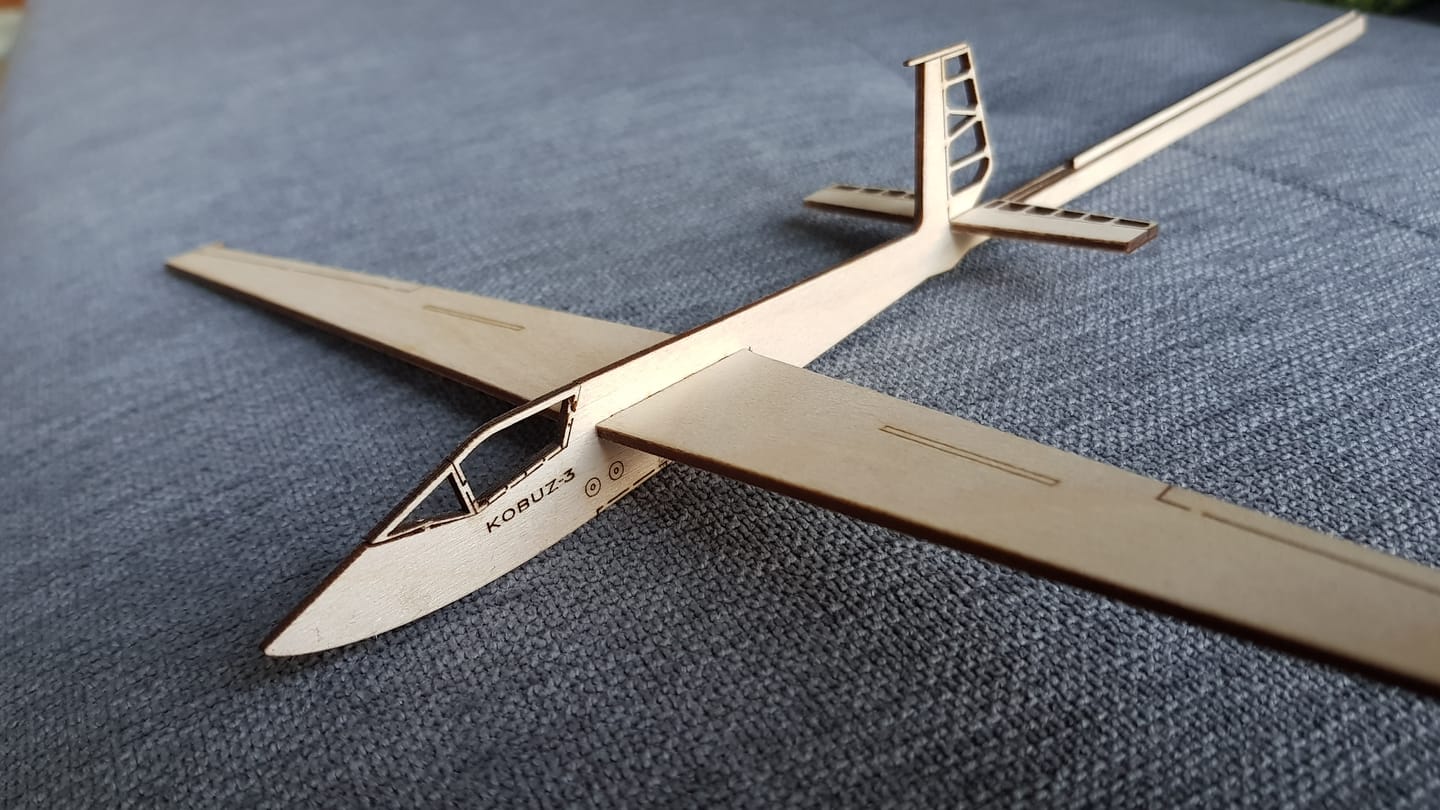 Customer photo review of SZD-21 Kobuz 3 Stick Flugzeugmodell Bausatz | Pure Planes