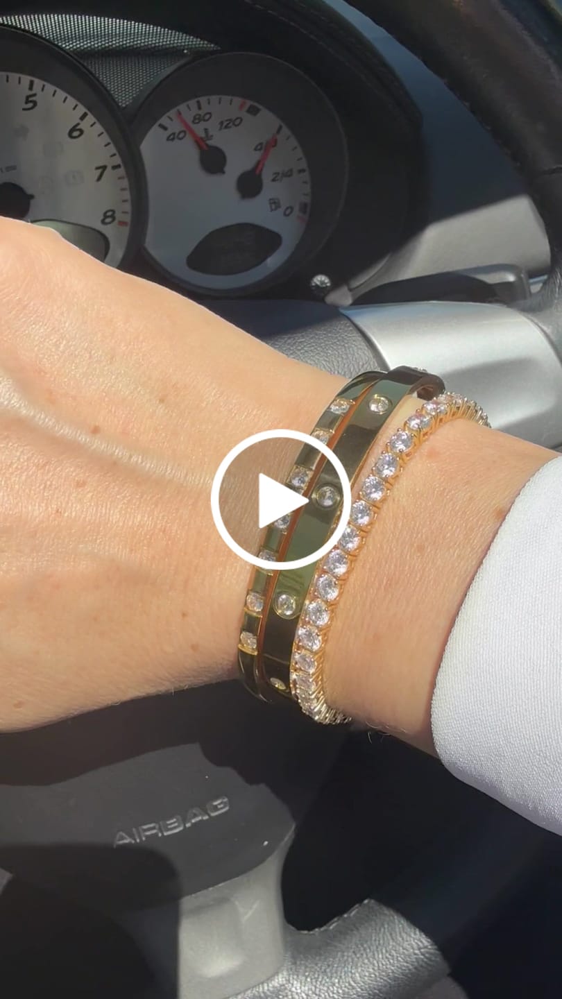Customer video review of Lola Armreif | 18K vergoldet