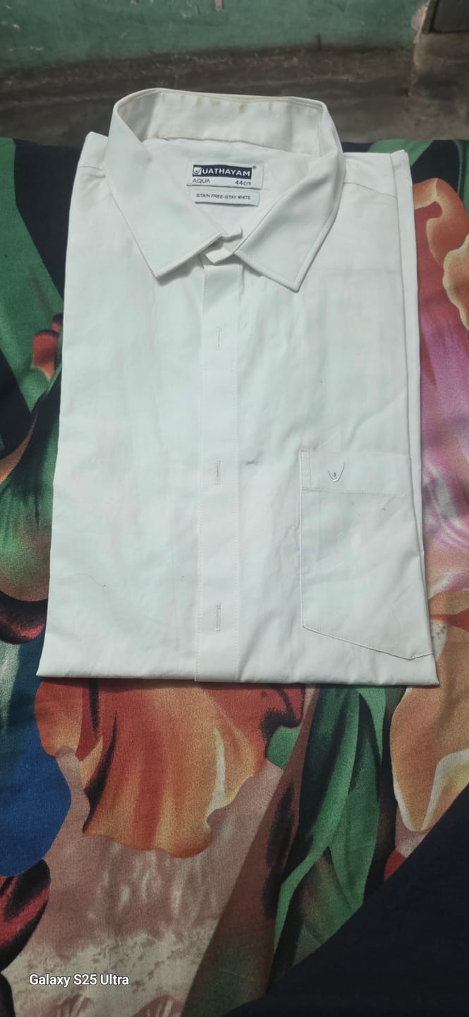 Customer photo review of AQUA Stain Free White Shirts