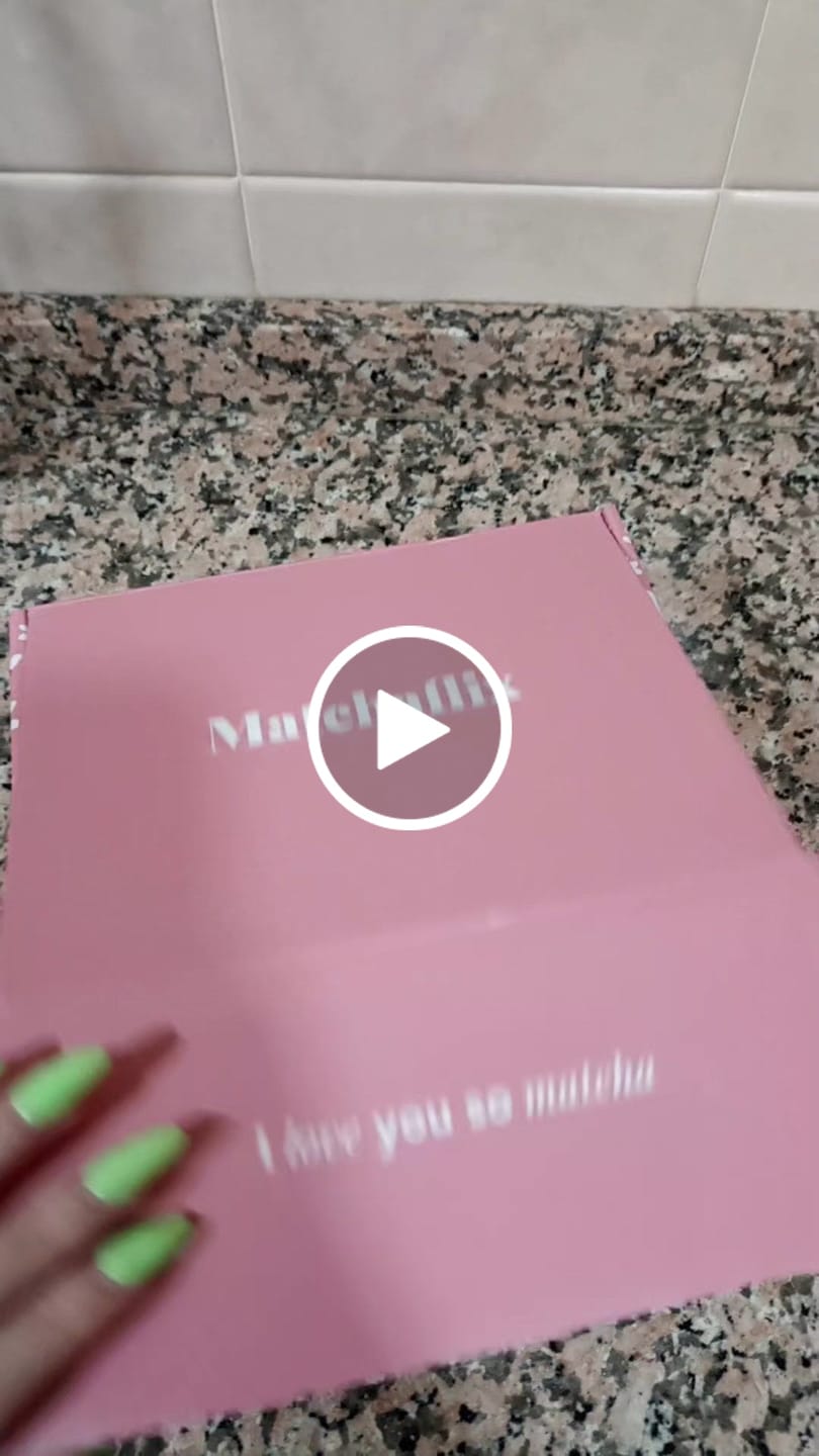 Customer video review of Libreta Oficial Matchaflix