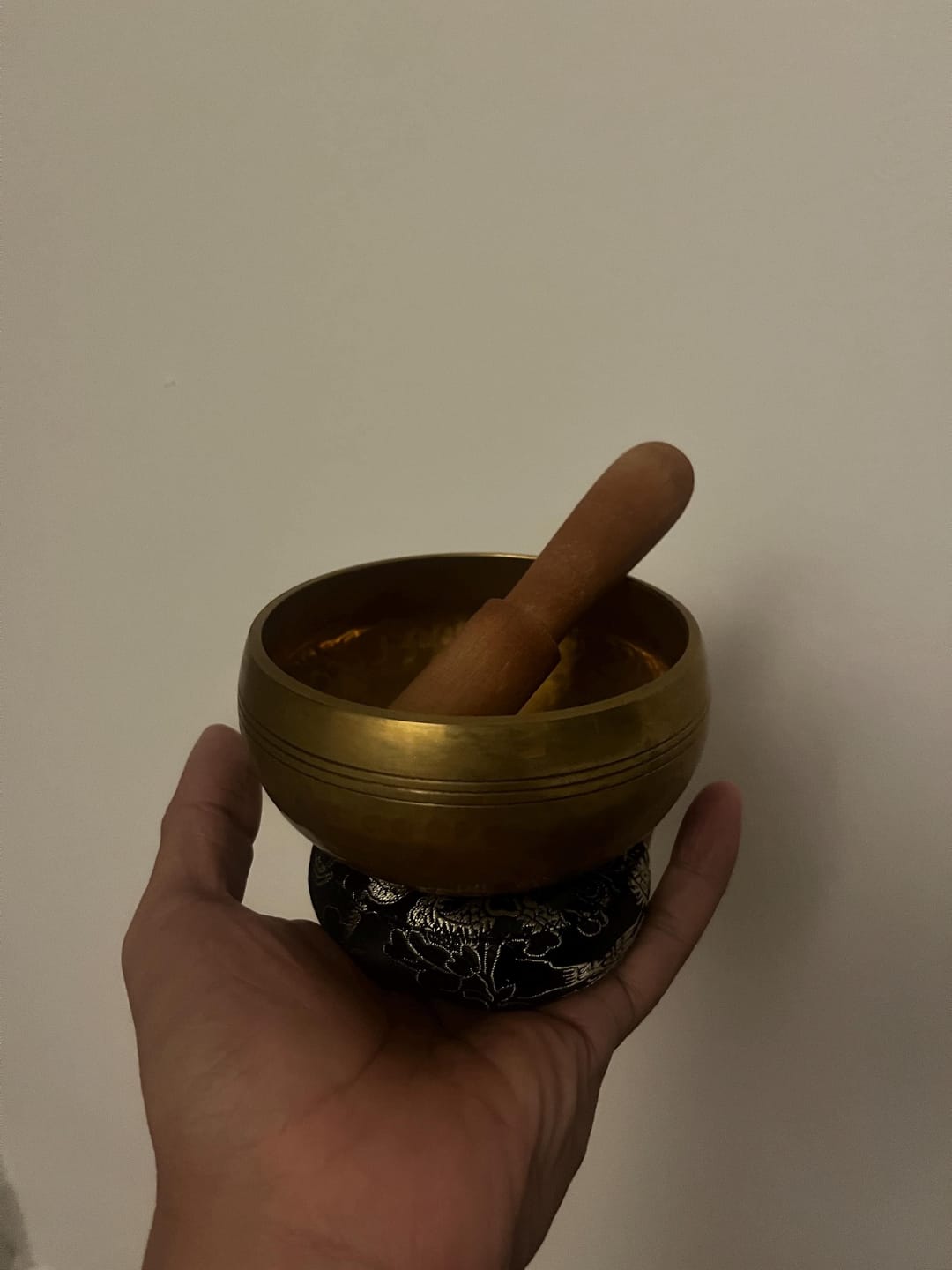 Customer photo review of Hand Hammered Himalayas Singing Bowl
