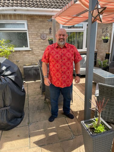 Customer photo review of Chemise à manches courtes rétro boutonnée d'été disco vintage des années 70 pour hommes