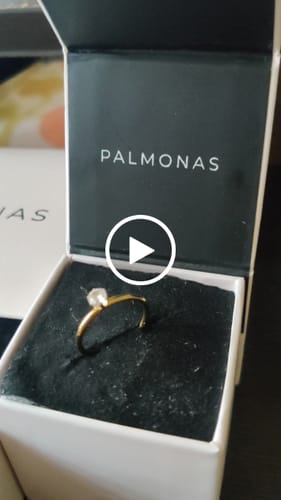 Customer video review of Mini Solitaire Ring