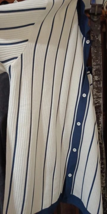 Customer photo review of Chemise Homme Rayée en Viscose à Manches Courtes - Chemise Maxence