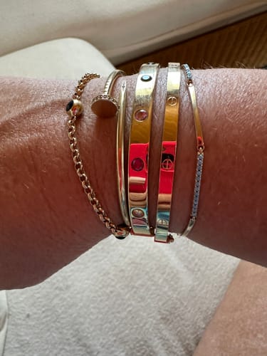 Customer photo review of 10K Thin Devotion Bangle